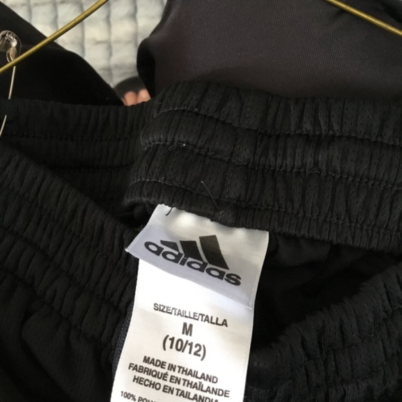 Adidas shorts 10-12 - Picture 4 of 4